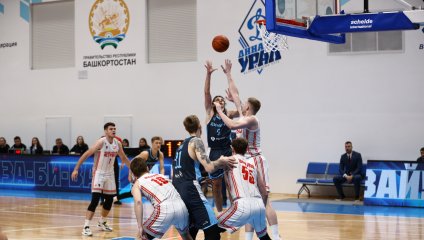 «Динамо-2» празднует победу над «Чебоксарскими Ястребами» в субботнем матче