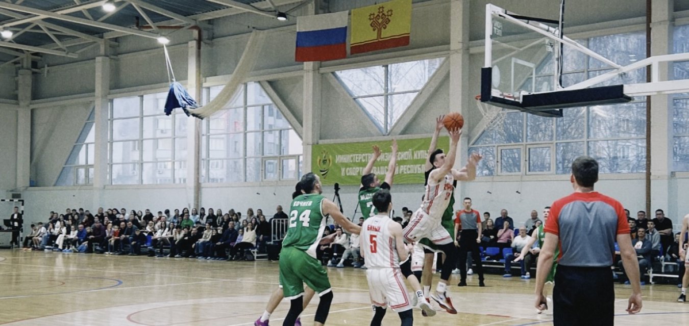«Чебоксарские Ястребы» в упорной борьбе уступили «Динамо-МГТУ»