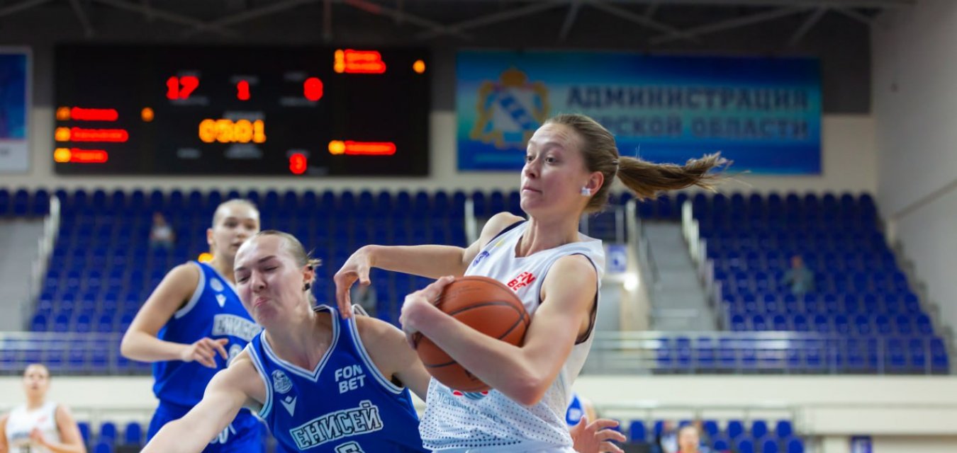 Курское «Динамо» разгромило «Енисей»