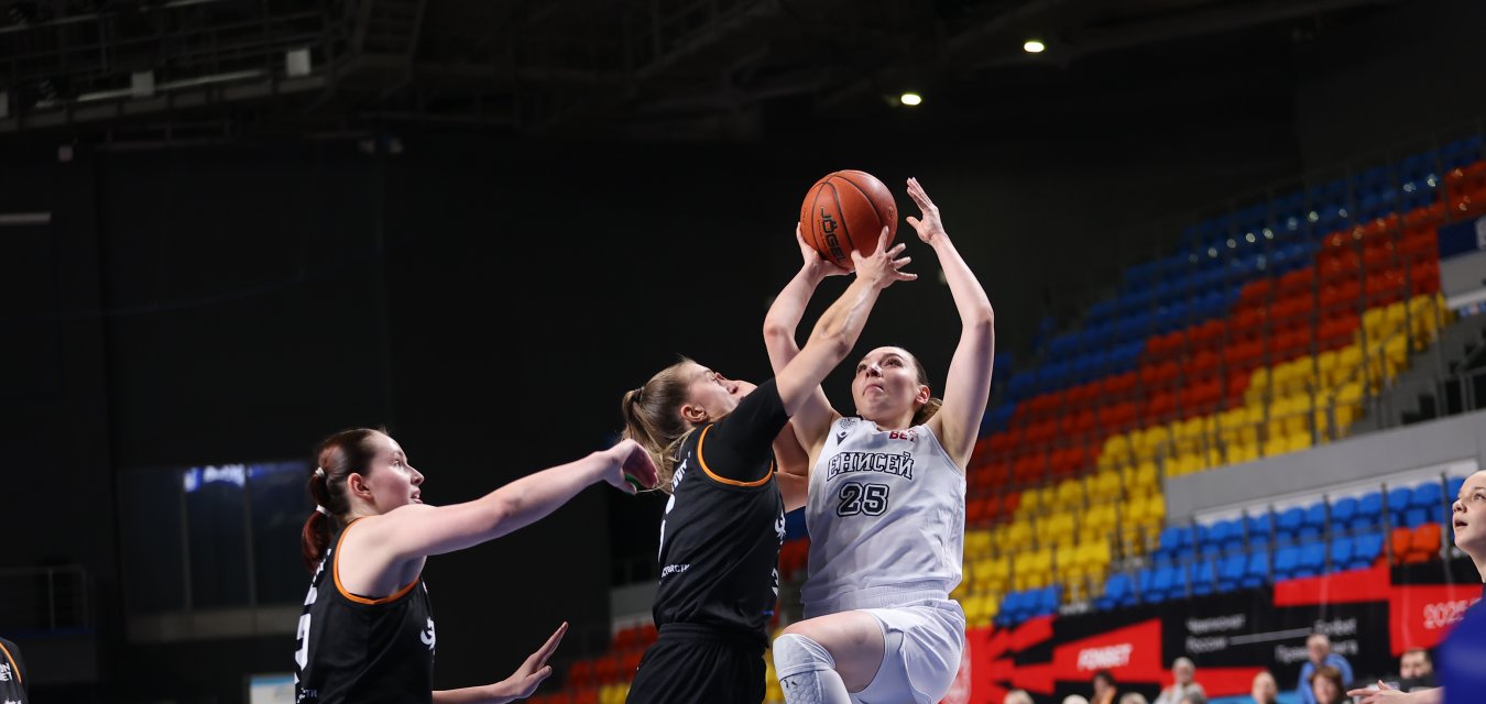 «Енисей» одерживает вторую победу подряд