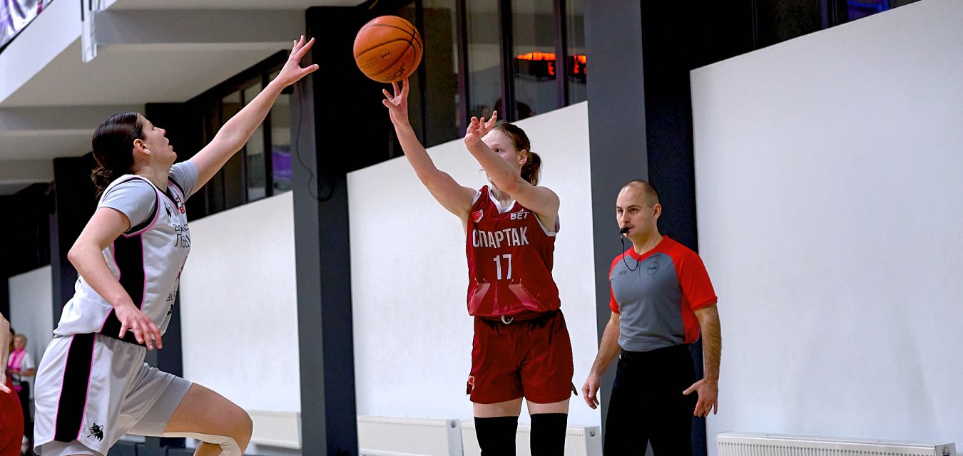 Очередная победа «львиц»