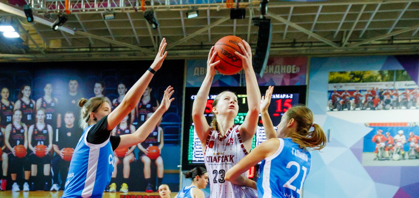 «Спарта энд К-2» уверенно разбирается с «Самарой-2» дома