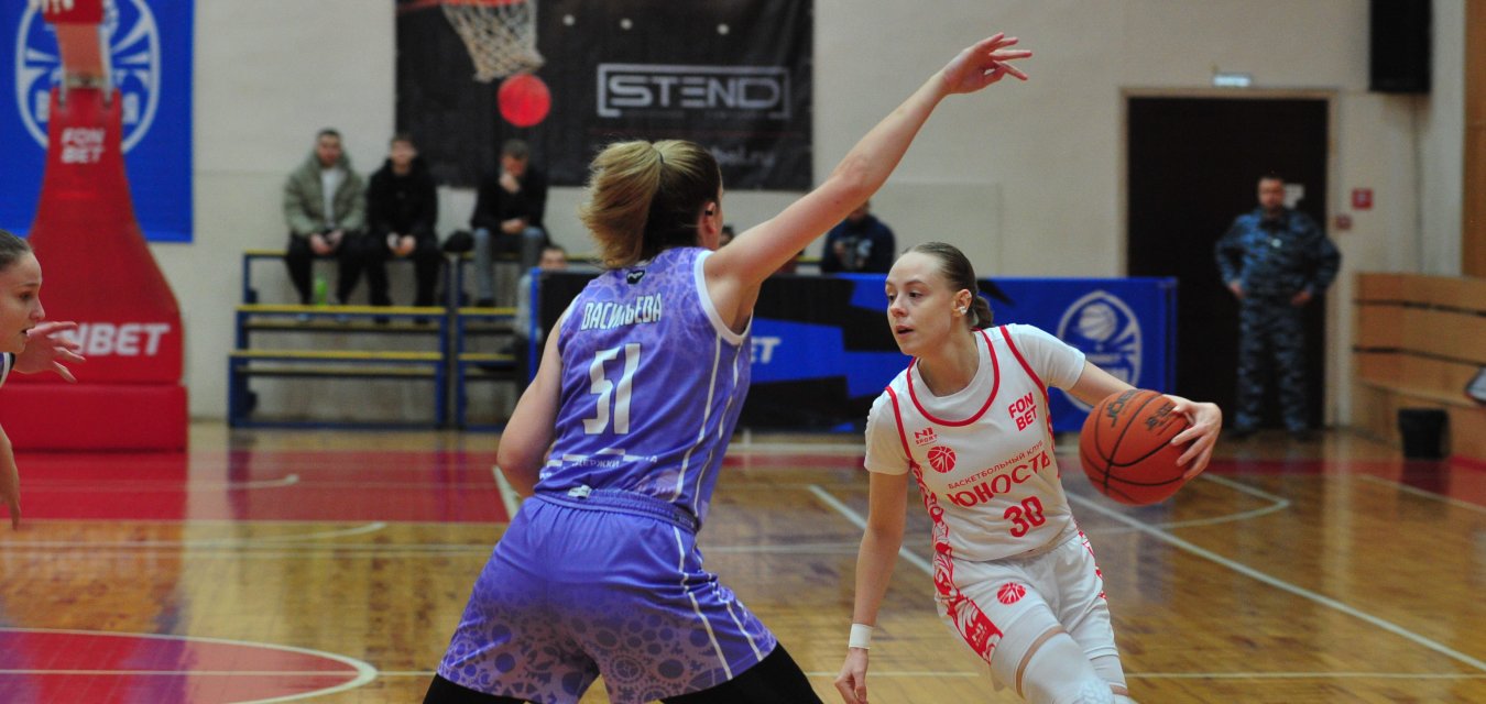 Пензенская «Юность» дома не сумела сдержать натиск «Металлурга»