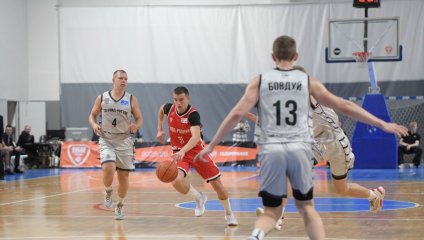 Первая победа для "Родников"