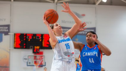 Курское «Динамо» обыгрывает «Самару»   