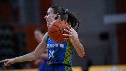 Тур начался с победы омичек