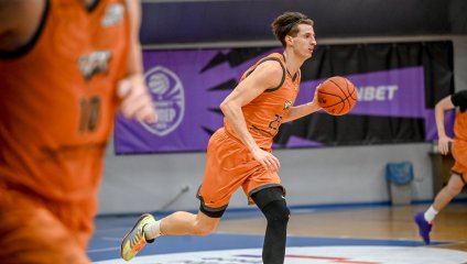 ЧБК продлил победную серию, «БАРС-РГЭУ» держался две четверти