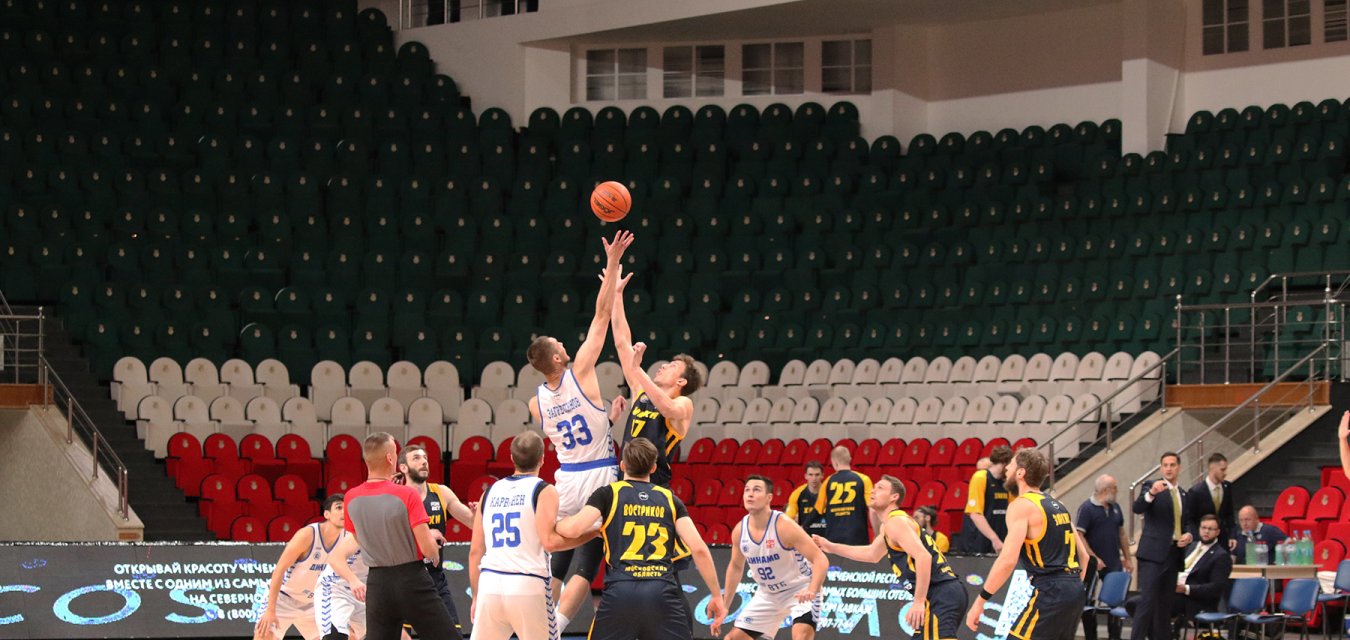 Противостояние двух лидеров завершилось победой "Химок"