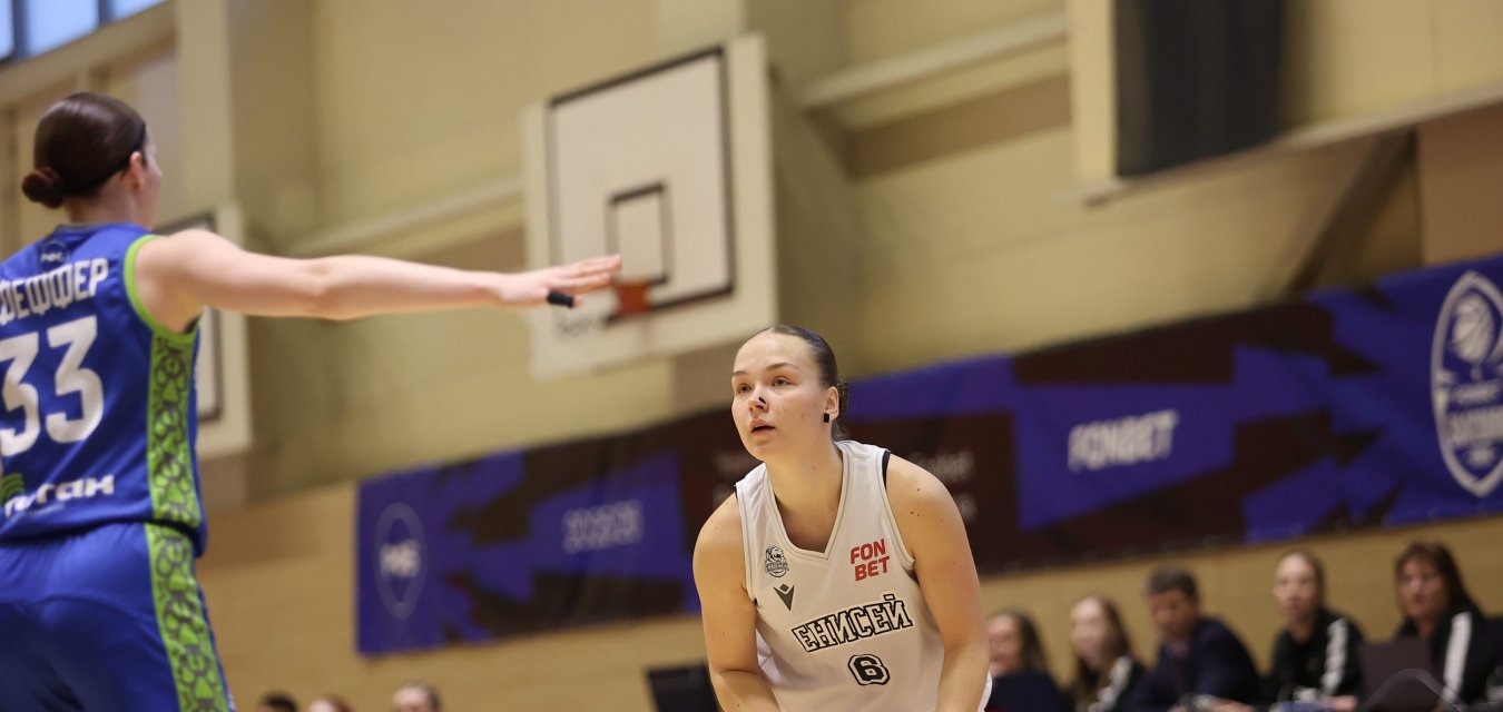 «Енисей-2» уступил «Нефтянику-Титану-2»