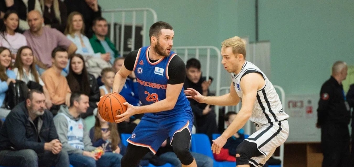 Победа "Купола" в первой встрече 1/8 финала