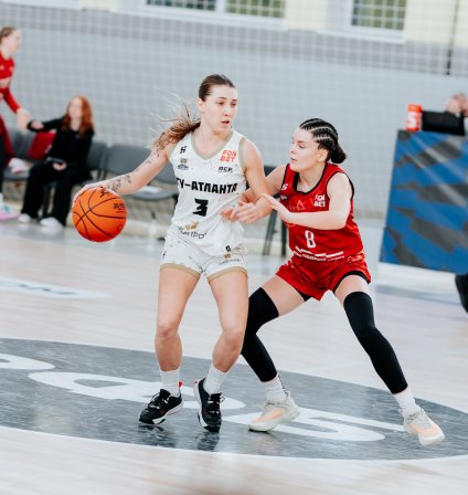 «ЧГУ-Атланта» выигрывает у «Славянки-ЧКПЗ» в первом матче