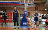 "Барнаул" в упорной борьбе выгрызает 13-е место